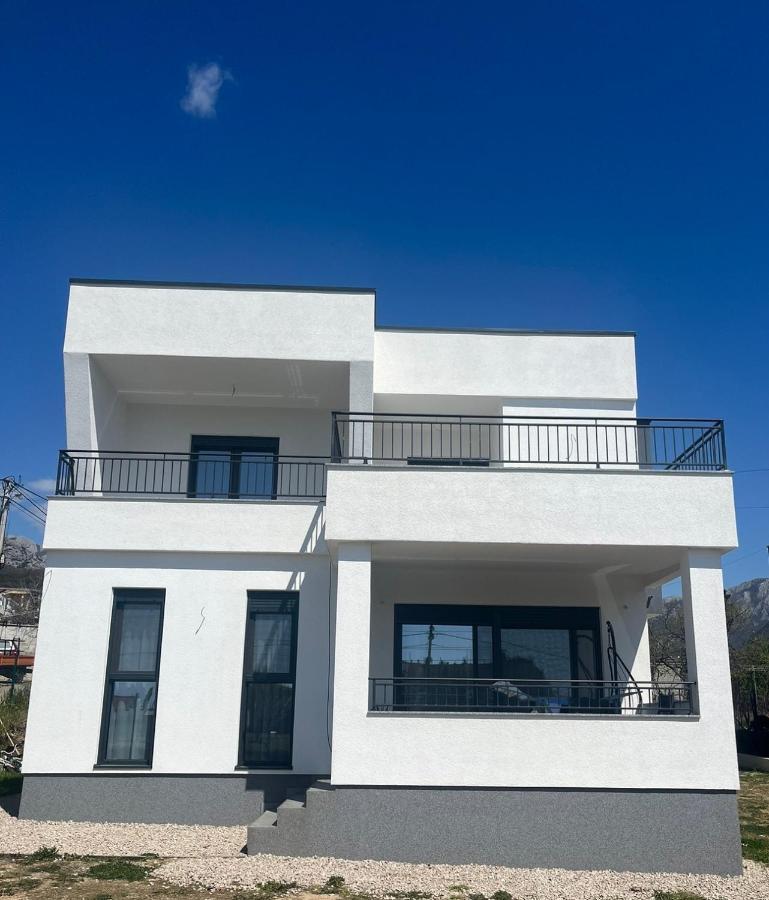 Lana Apartmani Bar Esterno foto