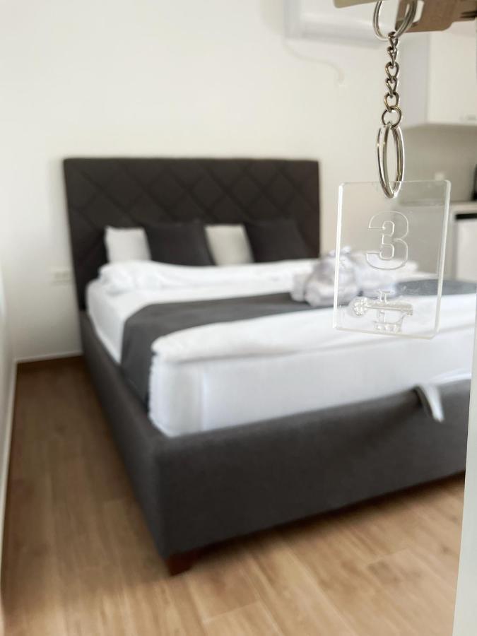 Lana Apartmani Bar Esterno foto