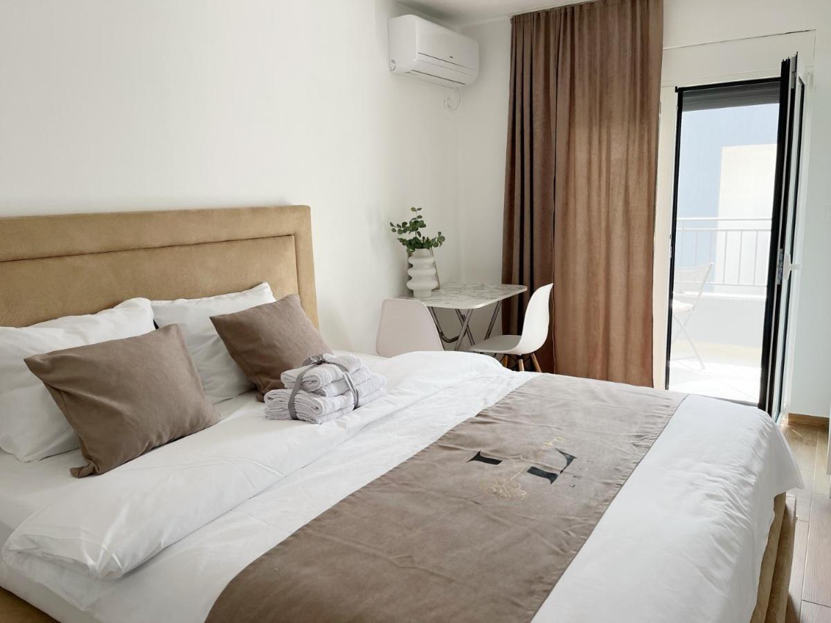 Lana Apartmani Bar Esterno foto